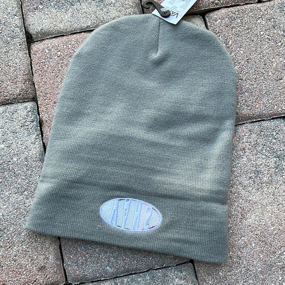 Vans WM Breakin Curf Grey Beanie Skateboarding Hat Women & Men VN0A5GUV85T - Picture 9 of 16